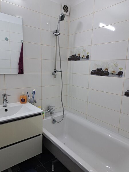 Rahova, Sos. Alexandria, stradal, ac, tv, loc parcare, contract ANAF